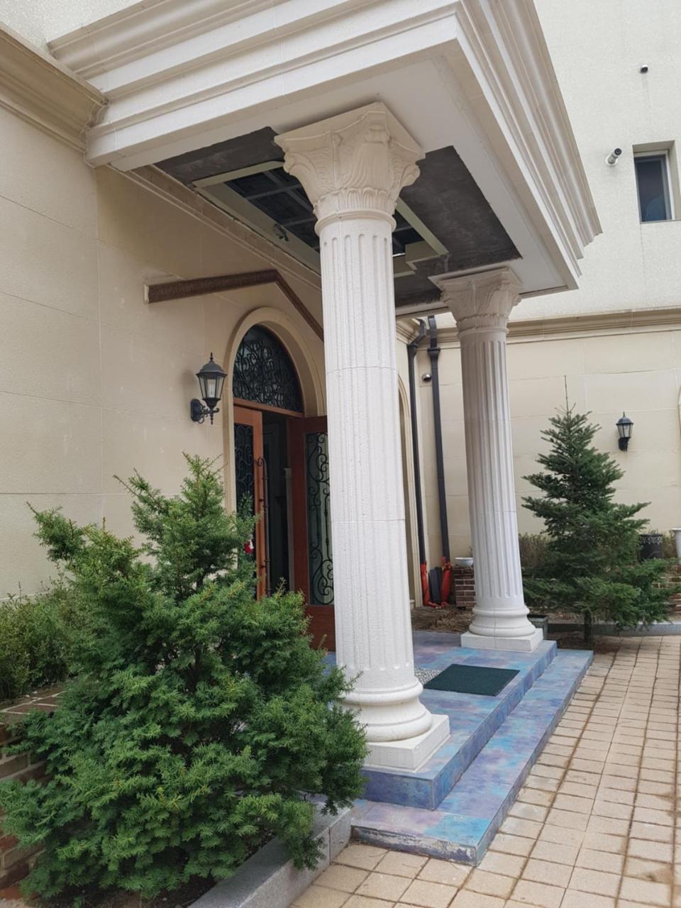 The Castle Stay Чунчеон Екстериор снимка